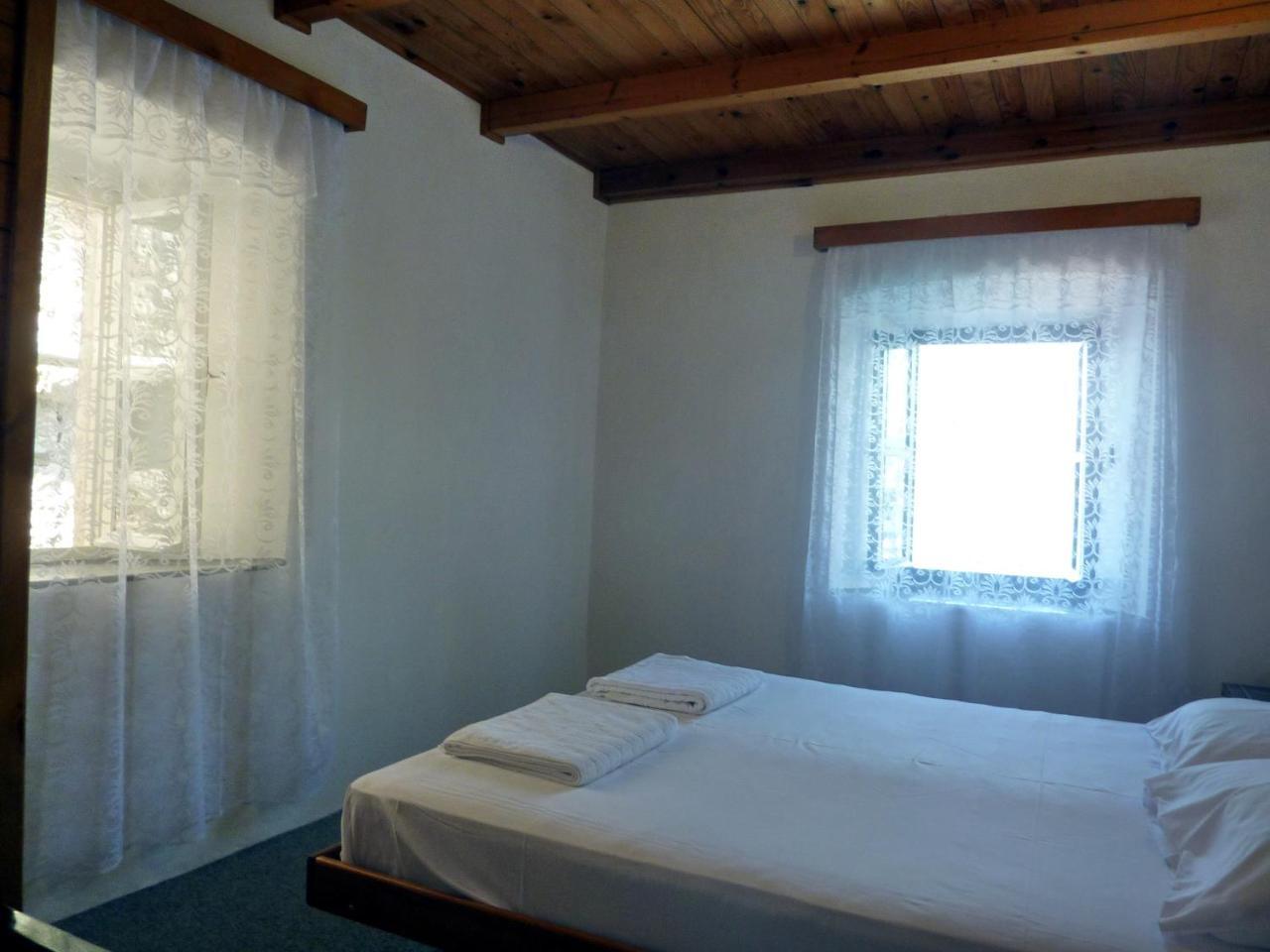 Rose - Apartmani Janovic Lustica Bagian luar foto